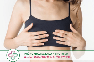 tuyến vú kém phát triển